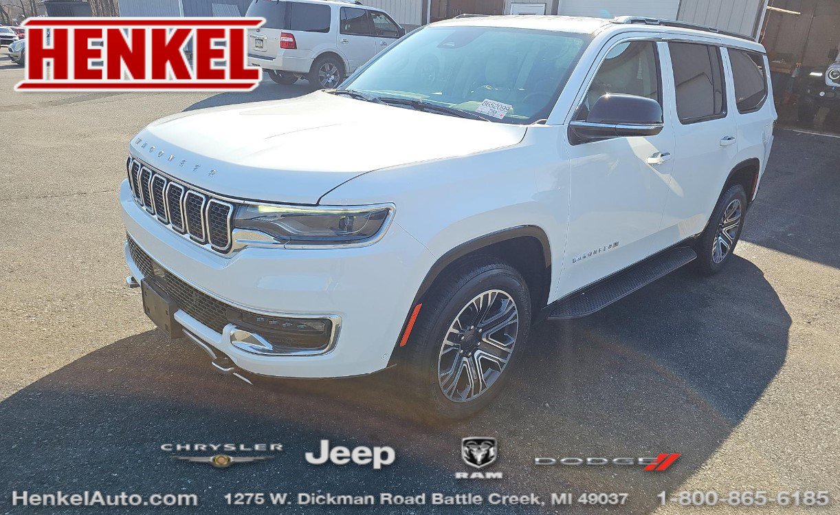 Used 2023 Jeep Wagoneer Series II w/ HD Trailer Tow Package image 1