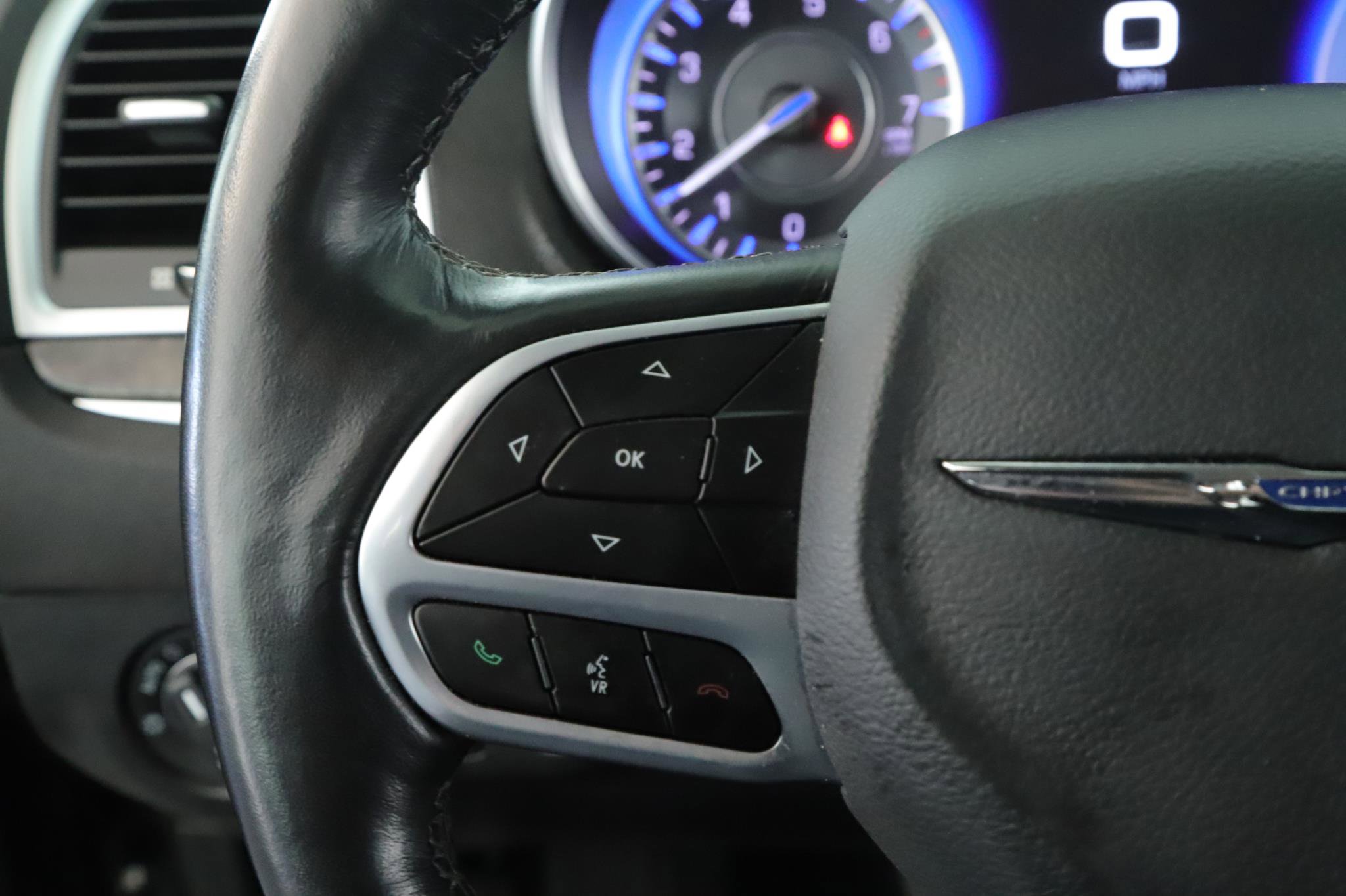 Used 2021 Chrysler 300 Touring L image 11