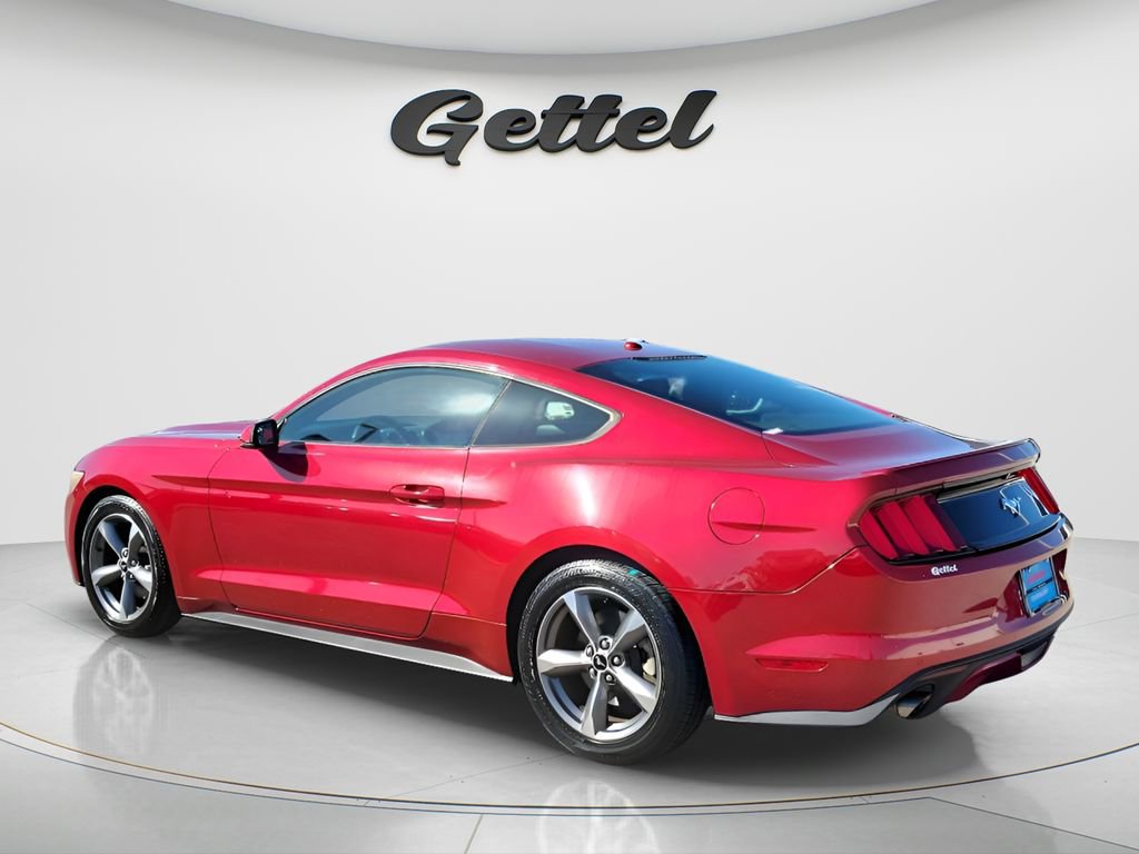 Used 2016 Ford Mustang Premium image 7