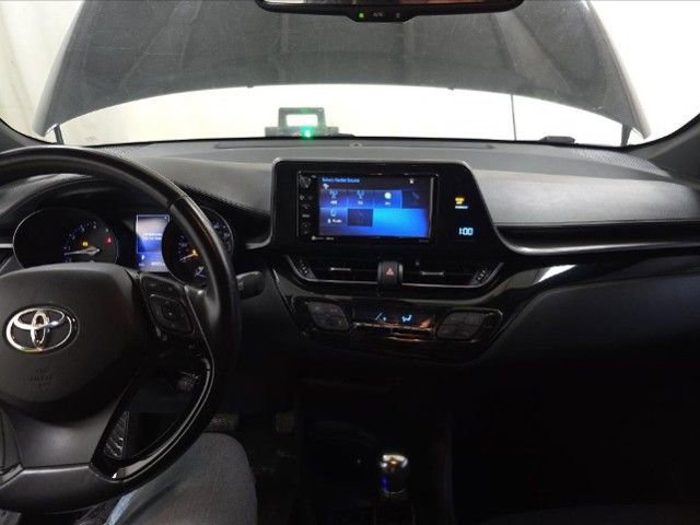 Used 2018 Toyota C-HR XLE FWD image 7