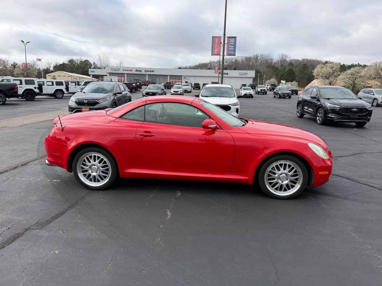 Used 2005 Lexus SC 430 Convertible image 2