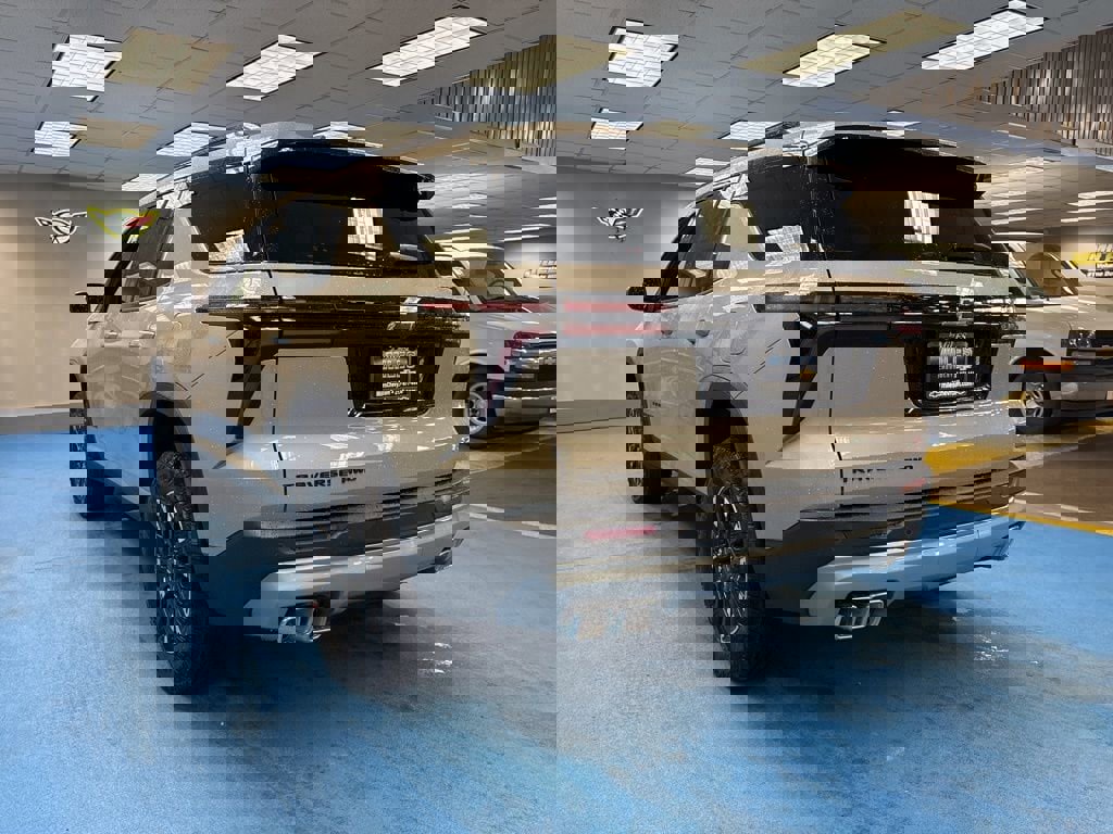 New 2026 Chevrolet Traverse Z71 w/ LPO, Floor Liner Package image 10