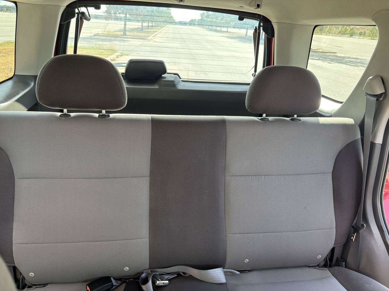 Used 2004 Ford Escape XLS FWD image 26