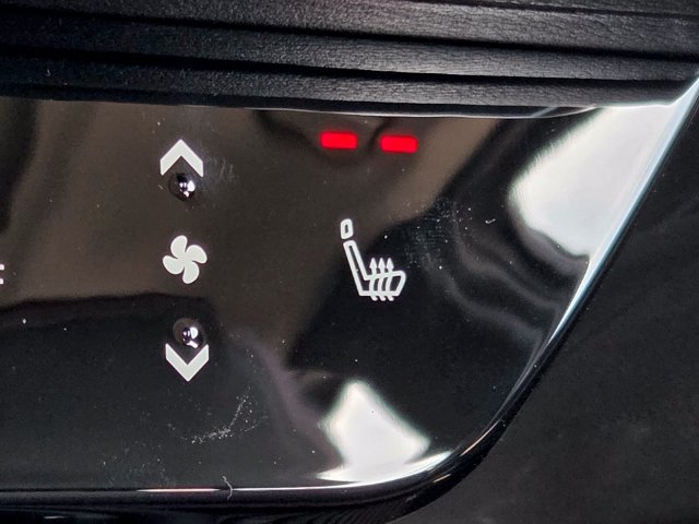 New 2027 Nissan Kicks SR w/ SR Premium Package FWD image 18