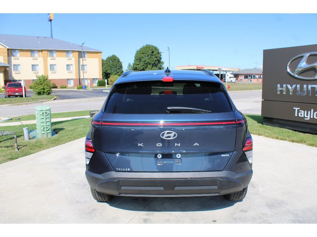 Used 2024 Hyundai Kona SEL image 4