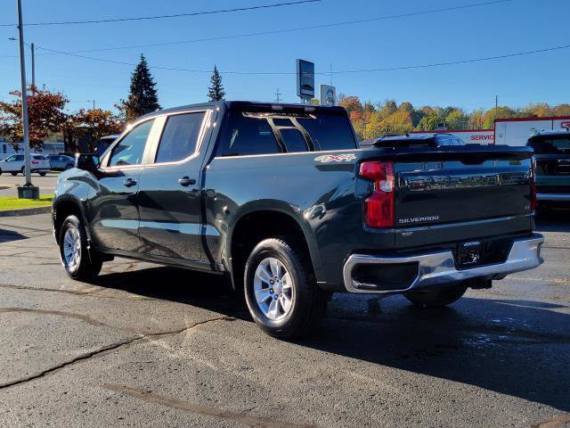 Used 2025 Chevrolet Silverado 1500 LT AWD/4WD image 3