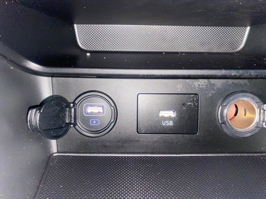 Used 2023 Hyundai Kona SE image 14