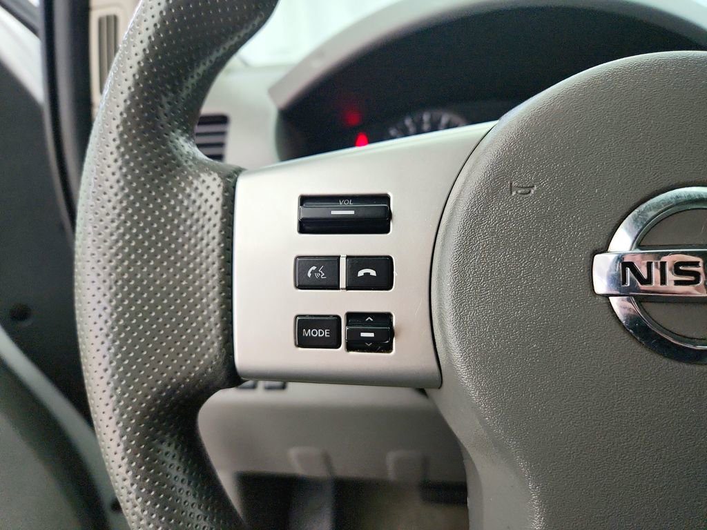 Used 2018 Nissan Frontier SV AWD/4WD image 16