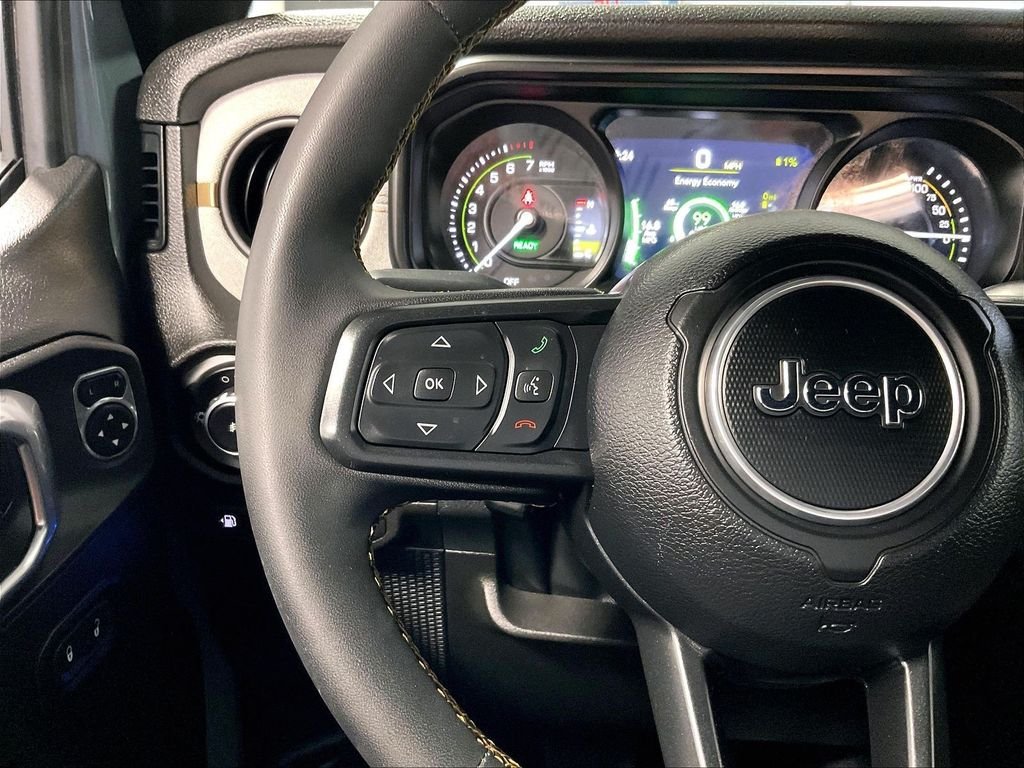 Used 2024 Jeep Wrangler Unlimited AWD/4WD image 22