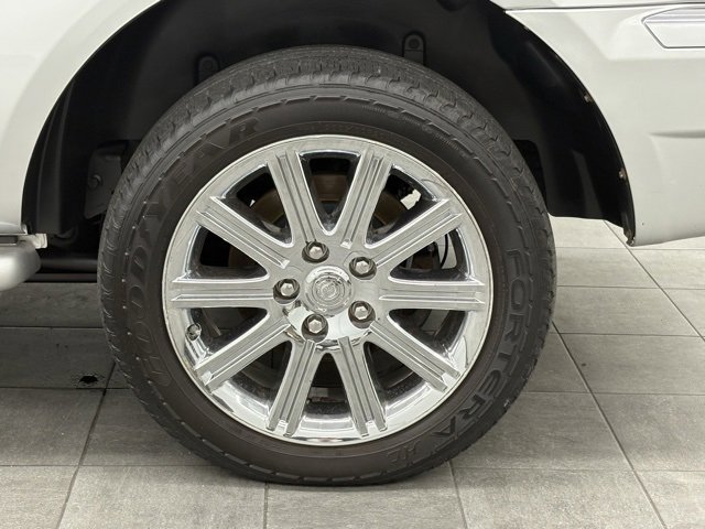 Used 2008 Chrysler Aspen Limited image 7
