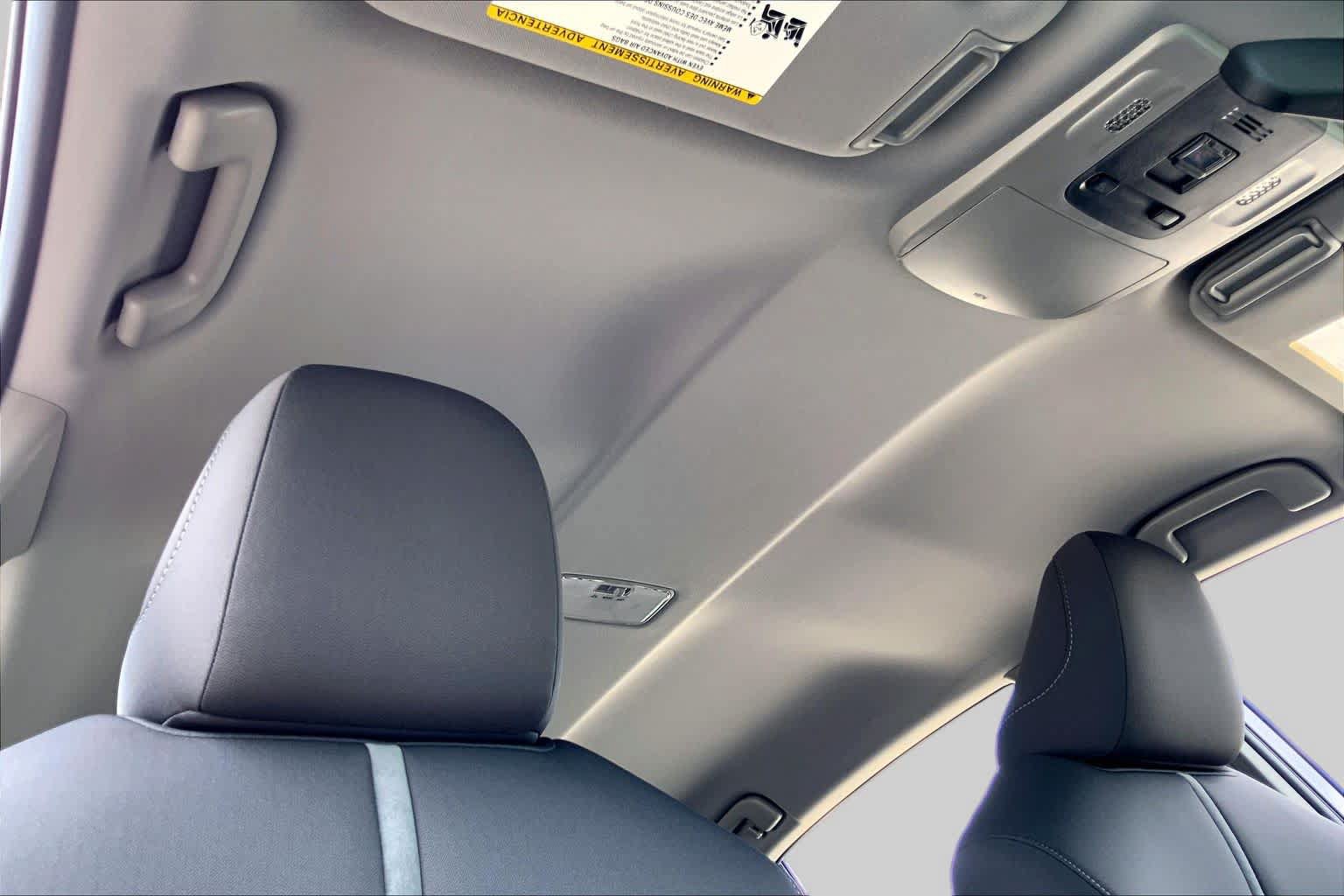Used 2023 Toyota Camry LE FWD image 14