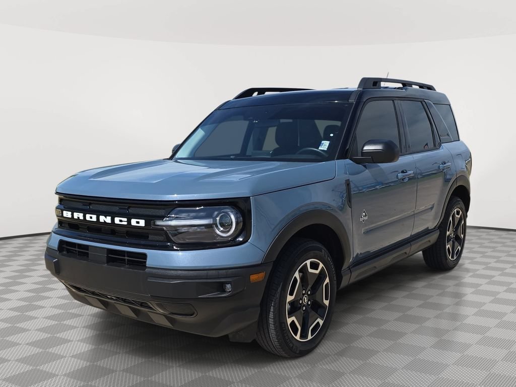 Used 2024 Ford Bronco Sport Outer Banks w/ Tech Package AWD/4WD image 3