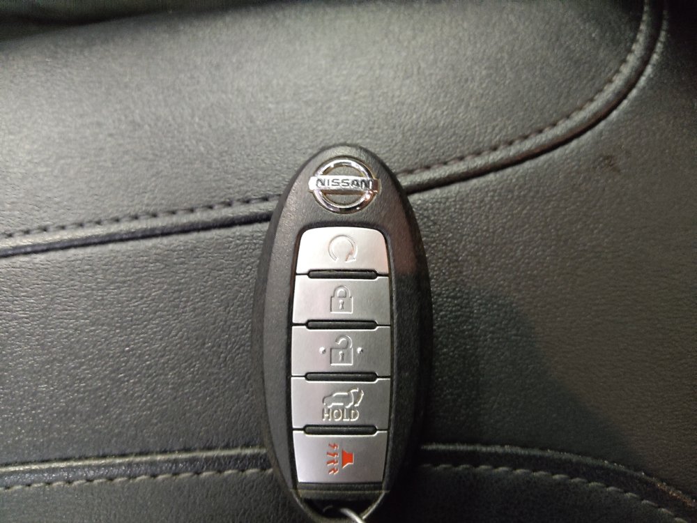 Used 2018 Nissan Rogue SV FWD image 32