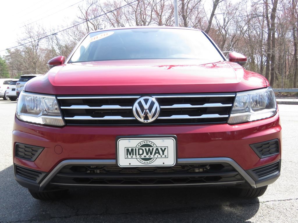 Used 2020 Volkswagen Tiguan SE w/ Panoramic Sunroof Package AWD/4WD image 2