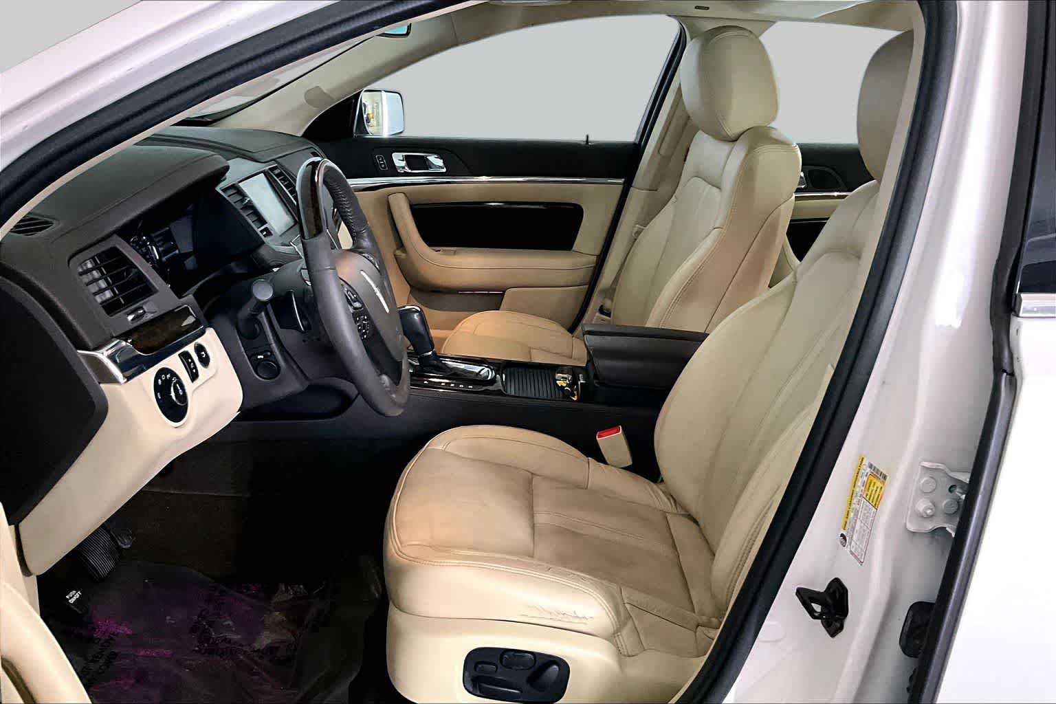 Used 2014 Lincoln MKS AWD w/ Equipment Group 101A image 9