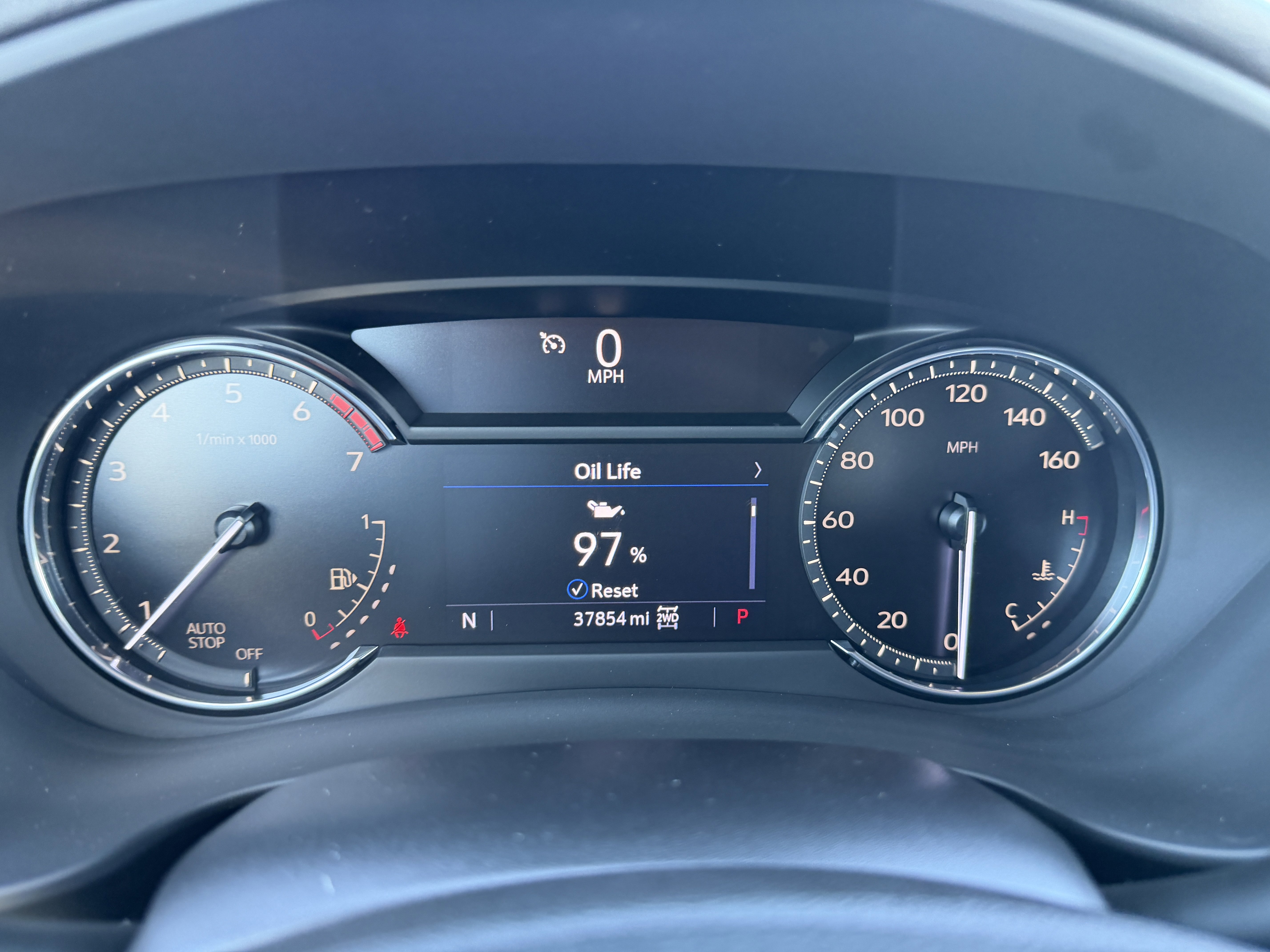 Certified 2022 Cadillac XT4 Premium Luxury w/ Enhanced Visibility Package image 30