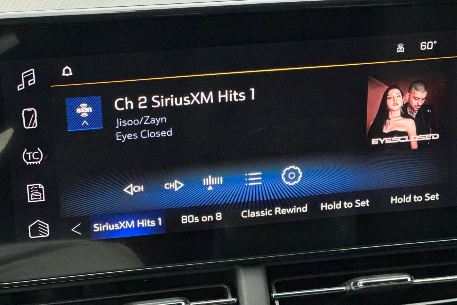 Used 2025 Chevrolet Trax RS w/ Driver Confidence Package image 26