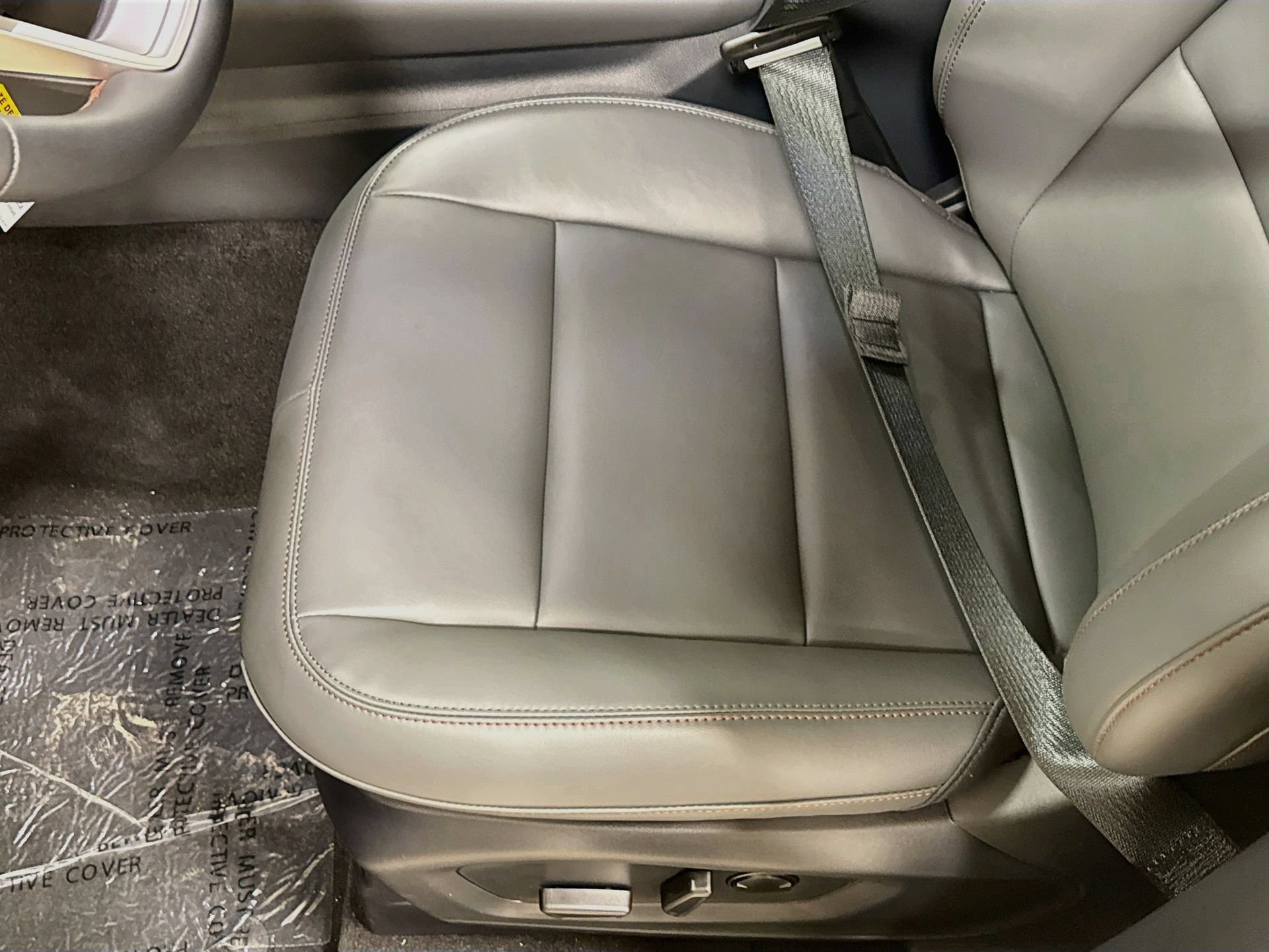 New 2027 Ford Explorer Active w/ Active Comfort Package RWD image 18