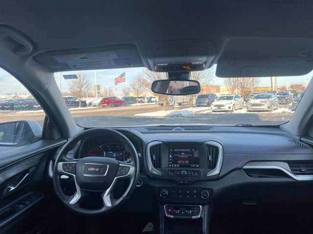 Used 2024 GMC Terrain SLE image 15