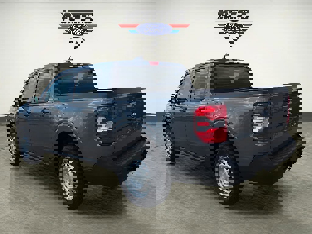 New 2025 Ford Maverick XL image 3