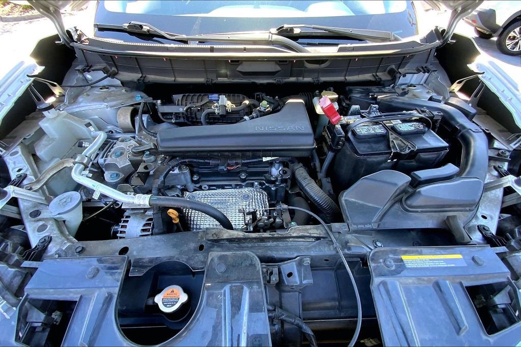 Used 2018 Nissan Rogue S image 20