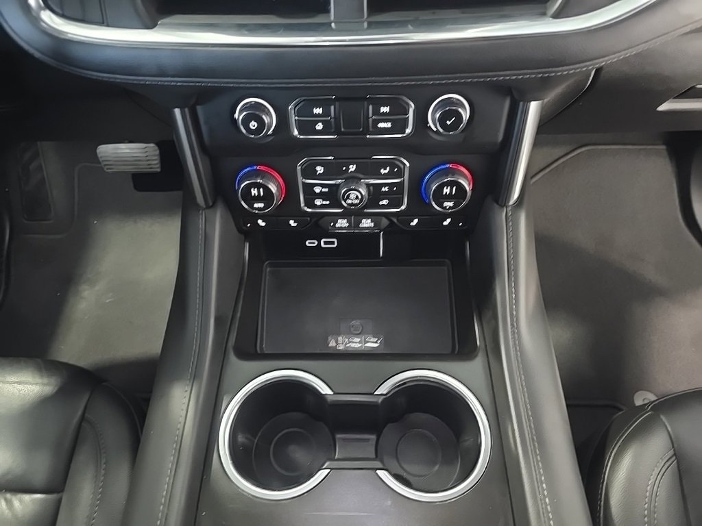 Used 2024 Chevrolet Suburban LT image 30