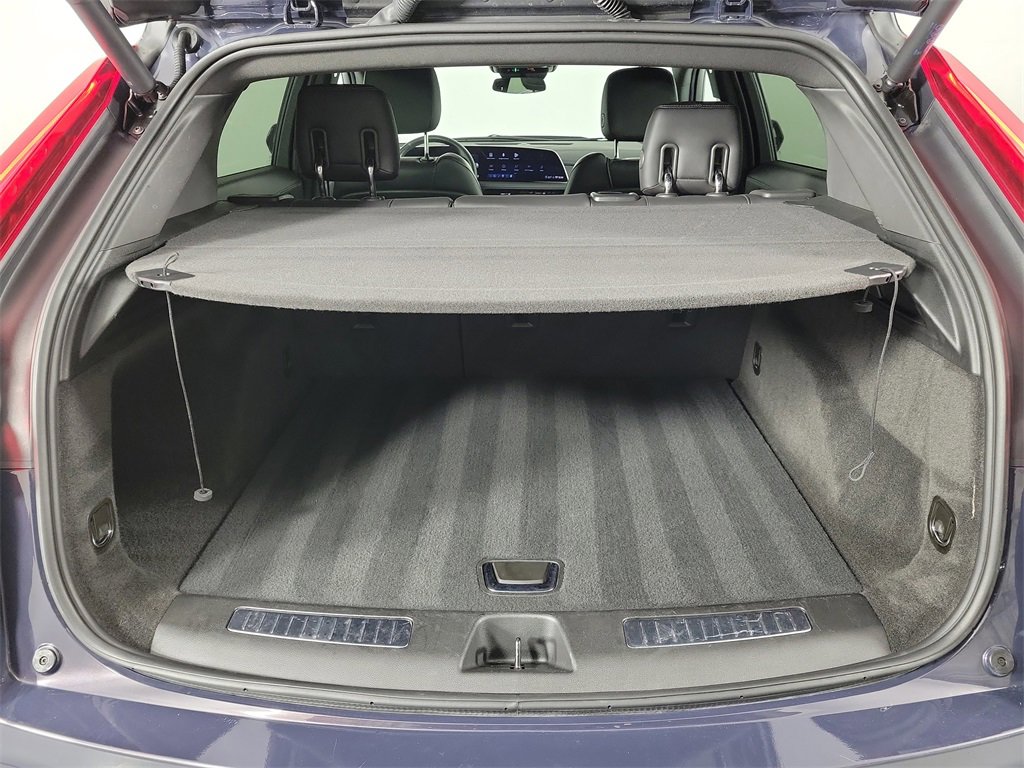 Certified 2025 Cadillac XT4 Premium Luxury image 8