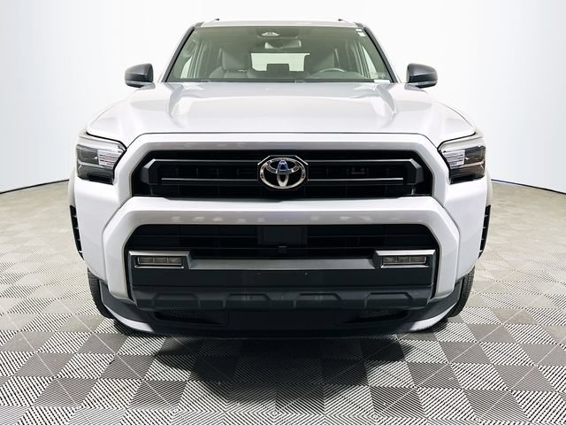 Certified 2025 Toyota 4Runner SR5 AWD/4WD image 4