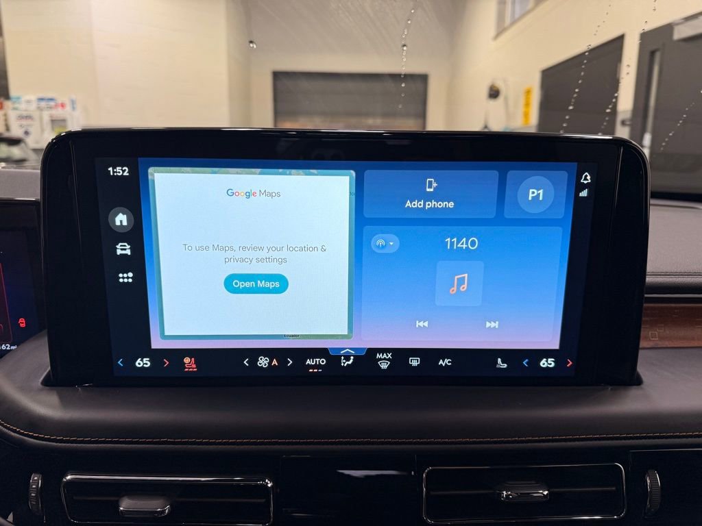 Used 2025 Lincoln Aviator Black Label AWD/4WD image 17