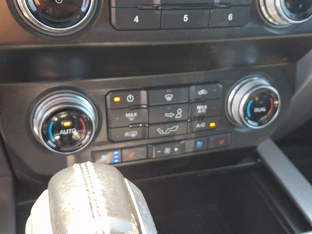 Used 2020 Ford F150 Platinum w/ Equipment Group 701A Luxury AWD/4WD image 18