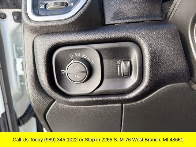 Used 2024 RAM 3500 Big Horn image 30