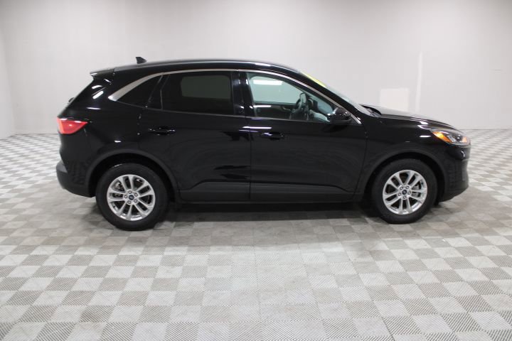 Used 2021 Ford Escape SE image 11