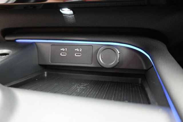 Used 2026 Nissan Sentra SR w/ Floor Mat Package FWD image 38