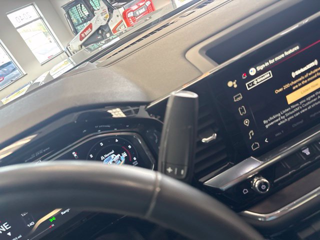 Used 2026 GMC Sierra 2500 SLT AWD/4WD image 35