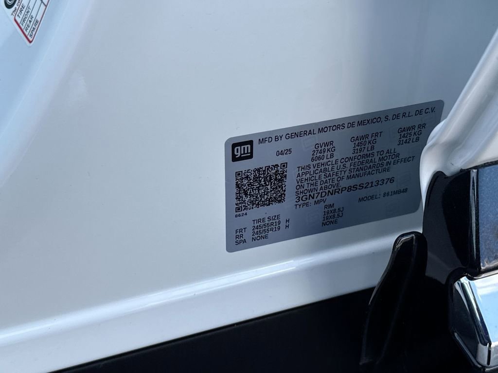 Used 2025 Chevrolet Equinox EV LT image 25