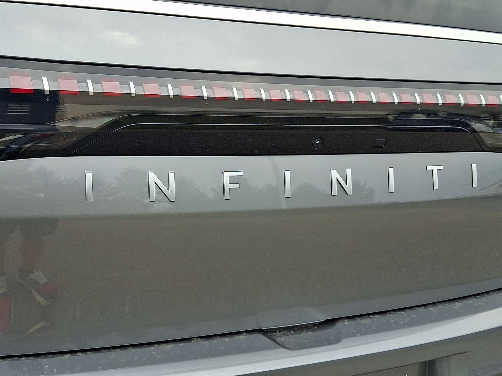 New 2027 INFINITI QX80 Luxe w/ Cargo Package AWD/4WD image 19