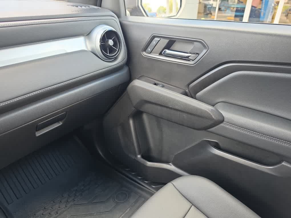 Used 2024 Chevrolet Colorado LT w/ LT Convenience Package III RWD image 34