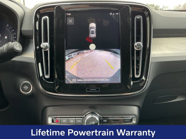 New 2026 Volvo XC40 B4 Core FWD image 13