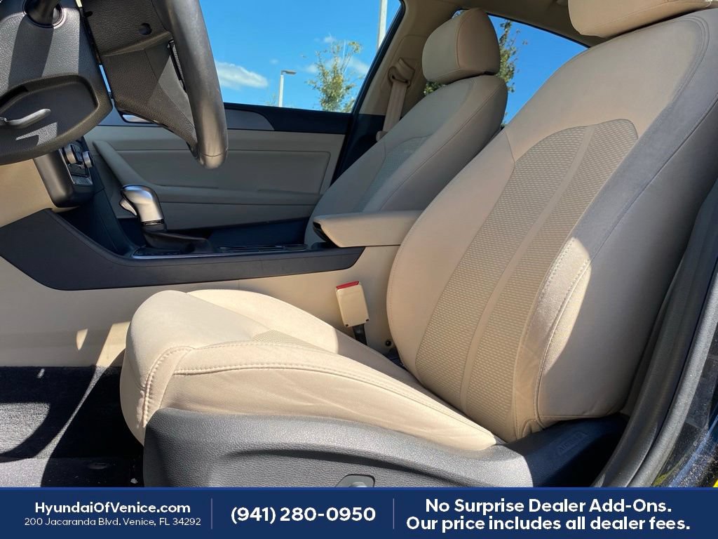 Used 2018 Hyundai Sonata SEL w/ Tech Package 02 FWD image 3