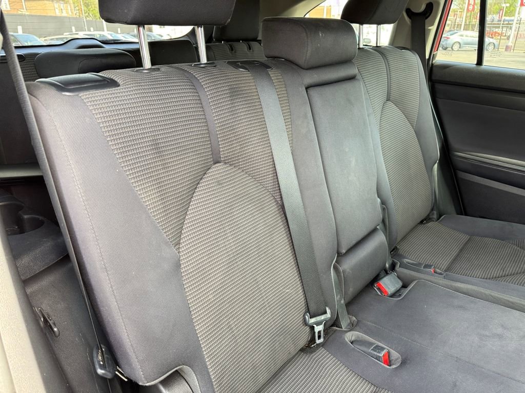 Used 2022 Toyota Highlander LE AWD/4WD image 22