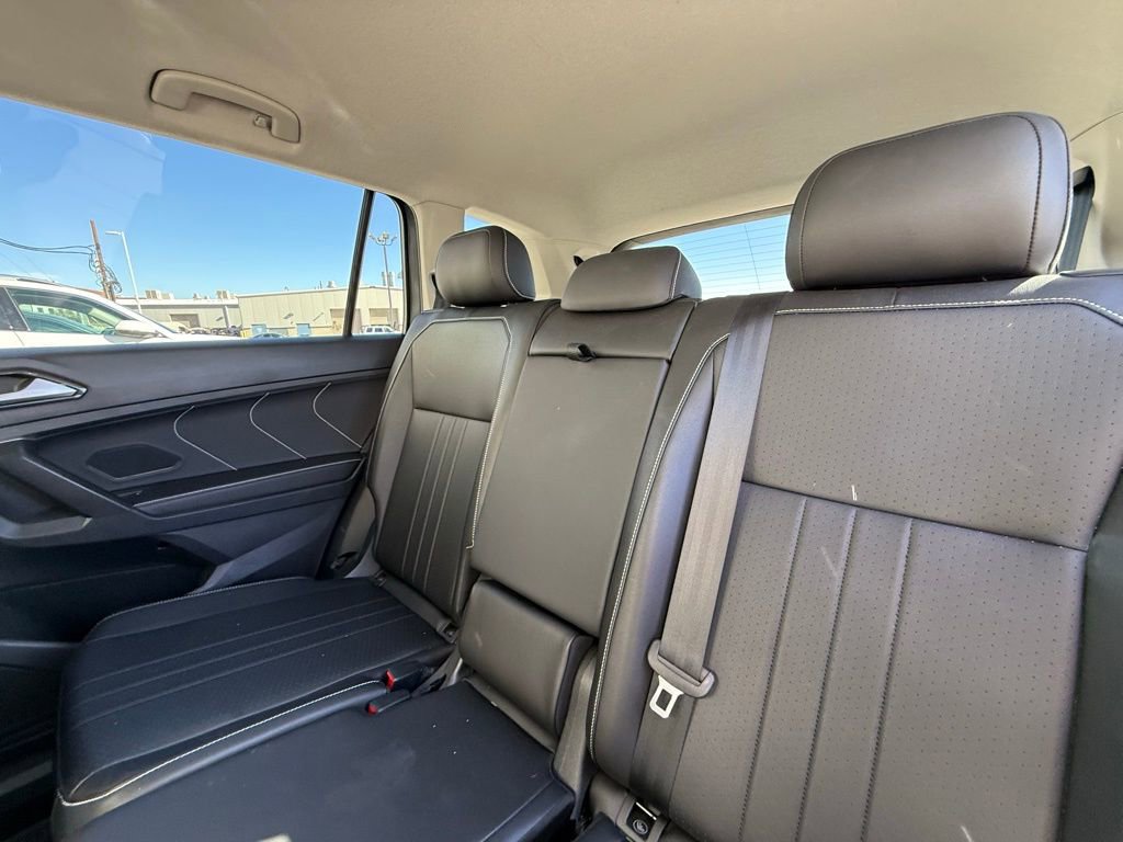 Used 2023 Volkswagen Tiguan SE image 8