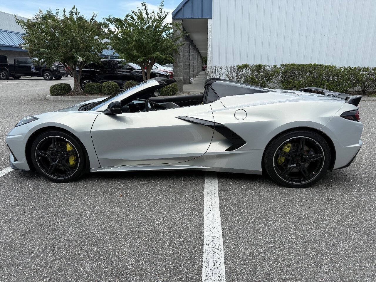 Used 2021 Chevrolet Corvette Stingray Premium Conv w/ Z51 Performance Package RWD image 13