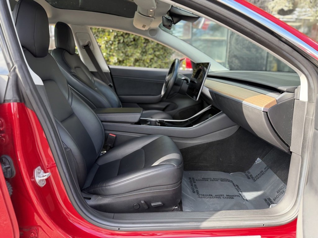 Used 2018 Tesla Model 3 Long Range image 33