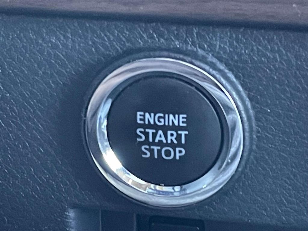 Used 2020 Toyota Tundra Limited w/ Limited Premium Package image 39