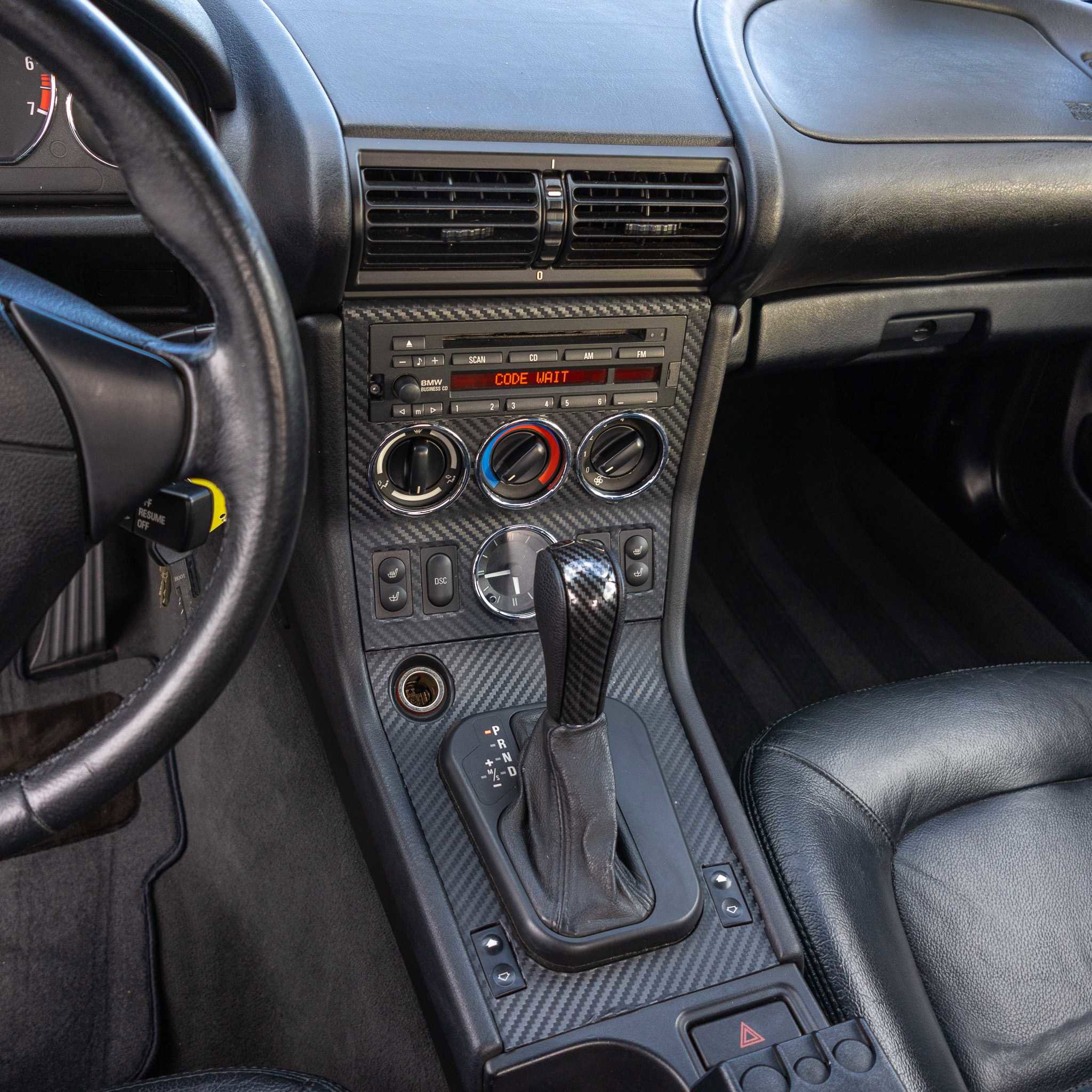 Used 2001 BMW Z3 2.5i image 13