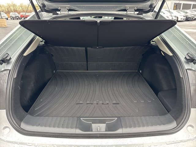 Used 2024 Toyota Prius XLE image 12