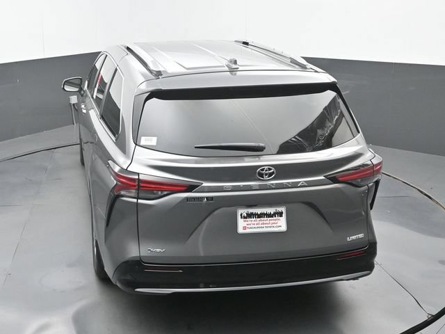 New 2026 Toyota Sienna Limited FWD image 30