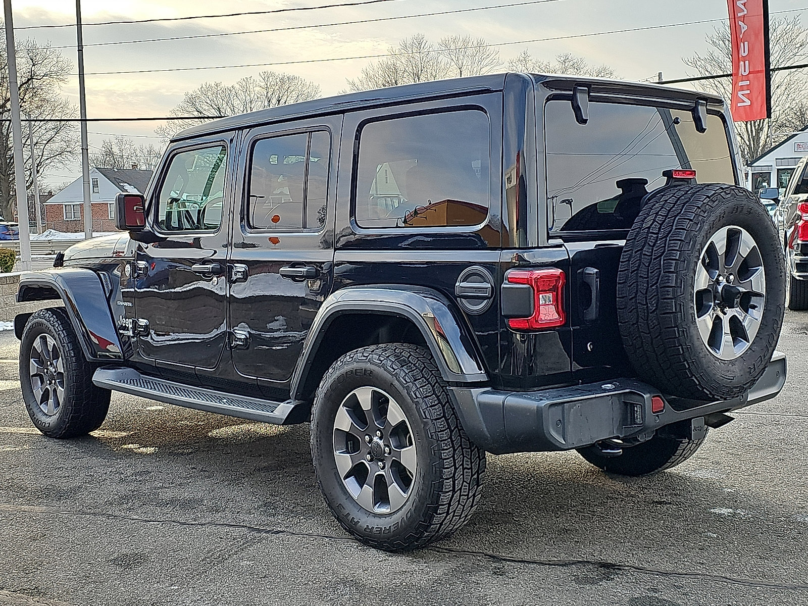 Used 2020 Jeep Wrangler Unlimited Sahara image 4