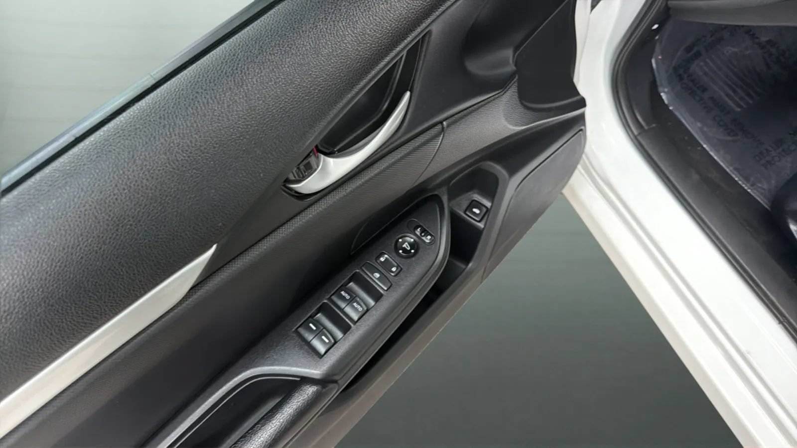 Used 2019 Honda Civic Sport image 17