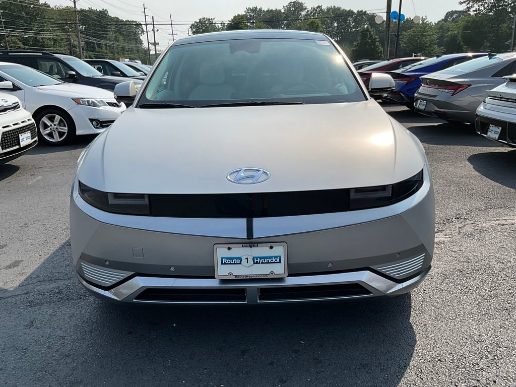 Used 2024 Hyundai Ioniq 5 Limited AWD/4WD image 2